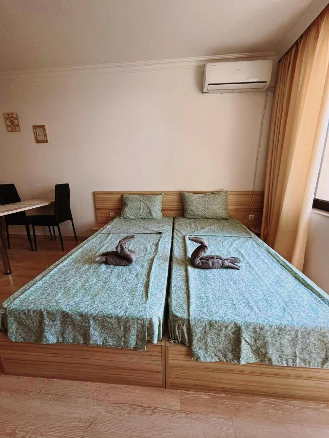 Lovely Studio Apartment On The Beach 布尔加斯 外观 照片